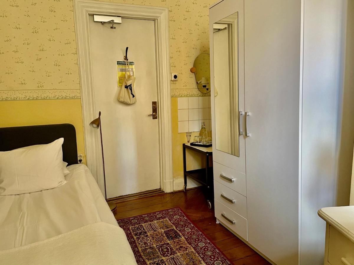 Pensionat Odengatan 38 Stockholm Bagian luar foto