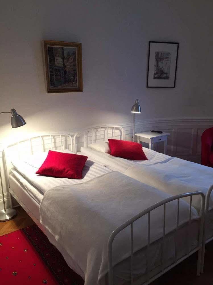 Pensionat Odengatan 38 Stockholm Bagian luar foto